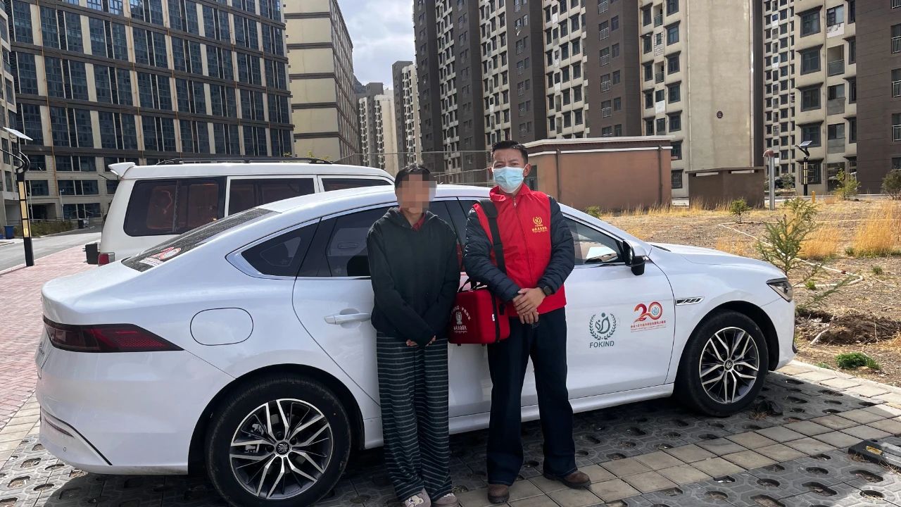 "互聯網+護理服務"的暖心續單——男護士專業服務贏得患者"點名續約"